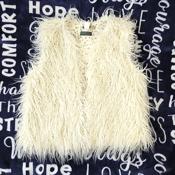 United Colors Of Benetton Other - BENETTON TWEEN-Faux Fur Vest, Size  10-11